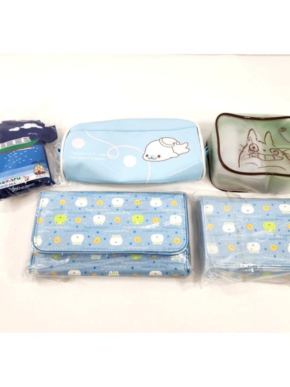 Japanese Wallet & Travel Lot Nibariki Totoro Bathroom Kit Tanemaru Yokohama Port